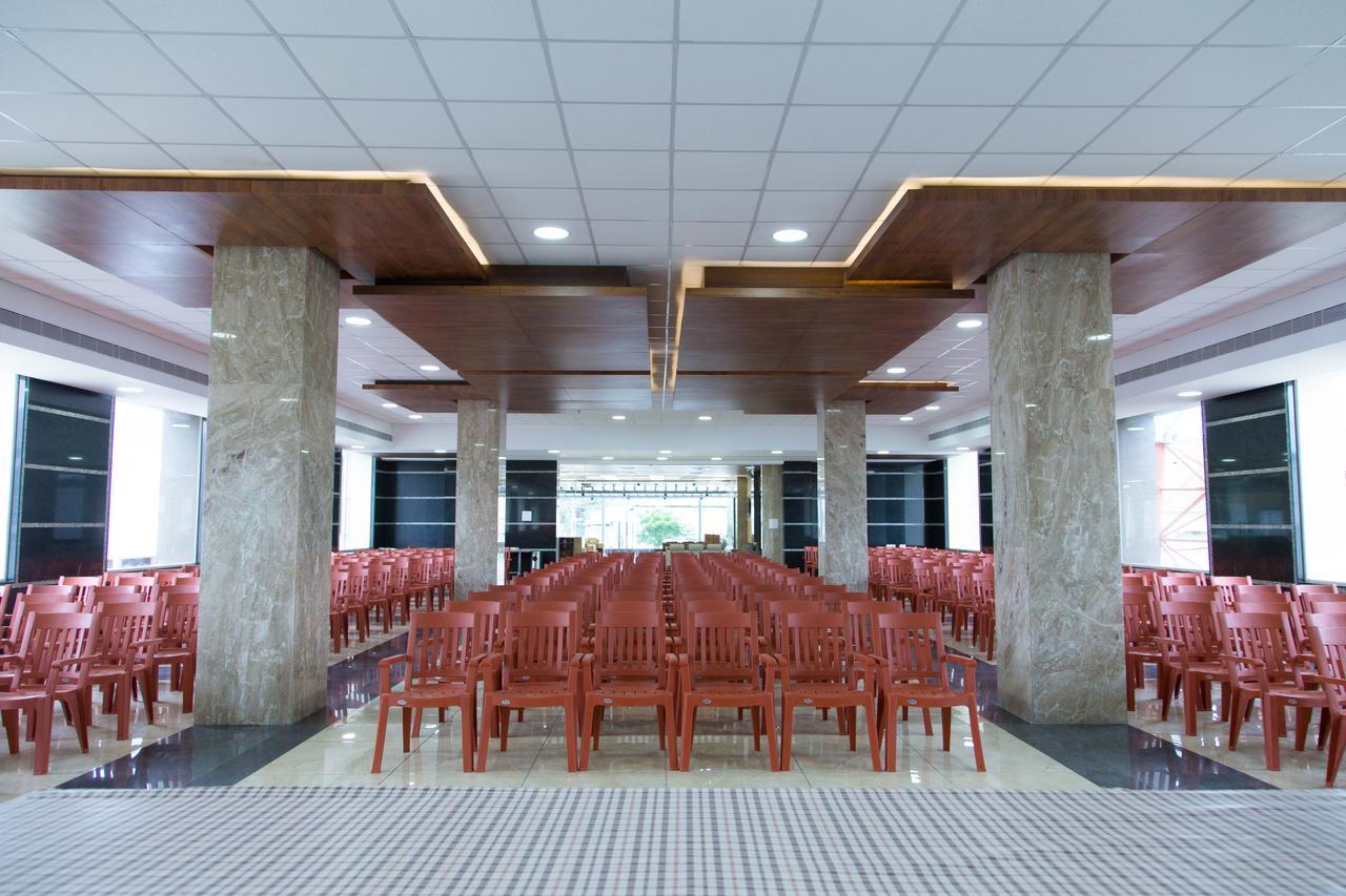 Hotel Hills Tirupattur Tiruppatur Extérieur photo