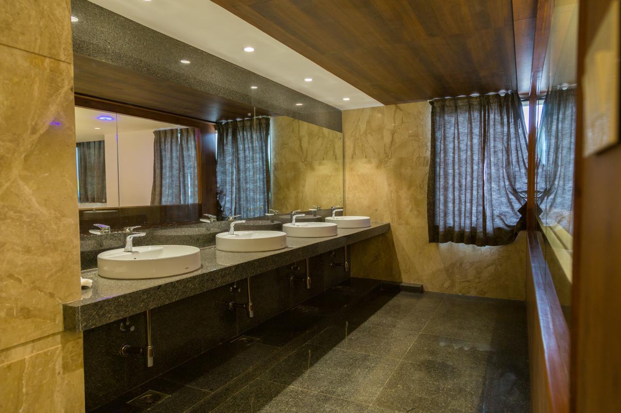 Hotel Hills Tirupattur Tiruppatur Extérieur photo