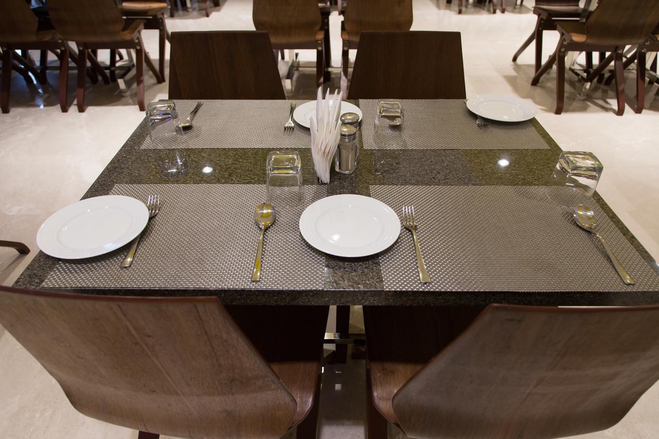Hotel Hills Tirupattur Tiruppatur Extérieur photo