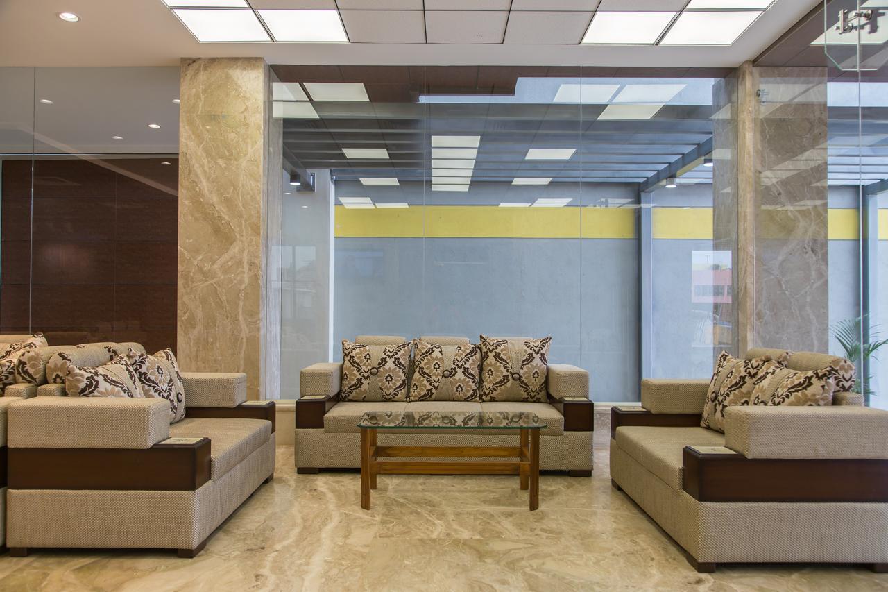Hotel Hills Tirupattur Tiruppatur Extérieur photo