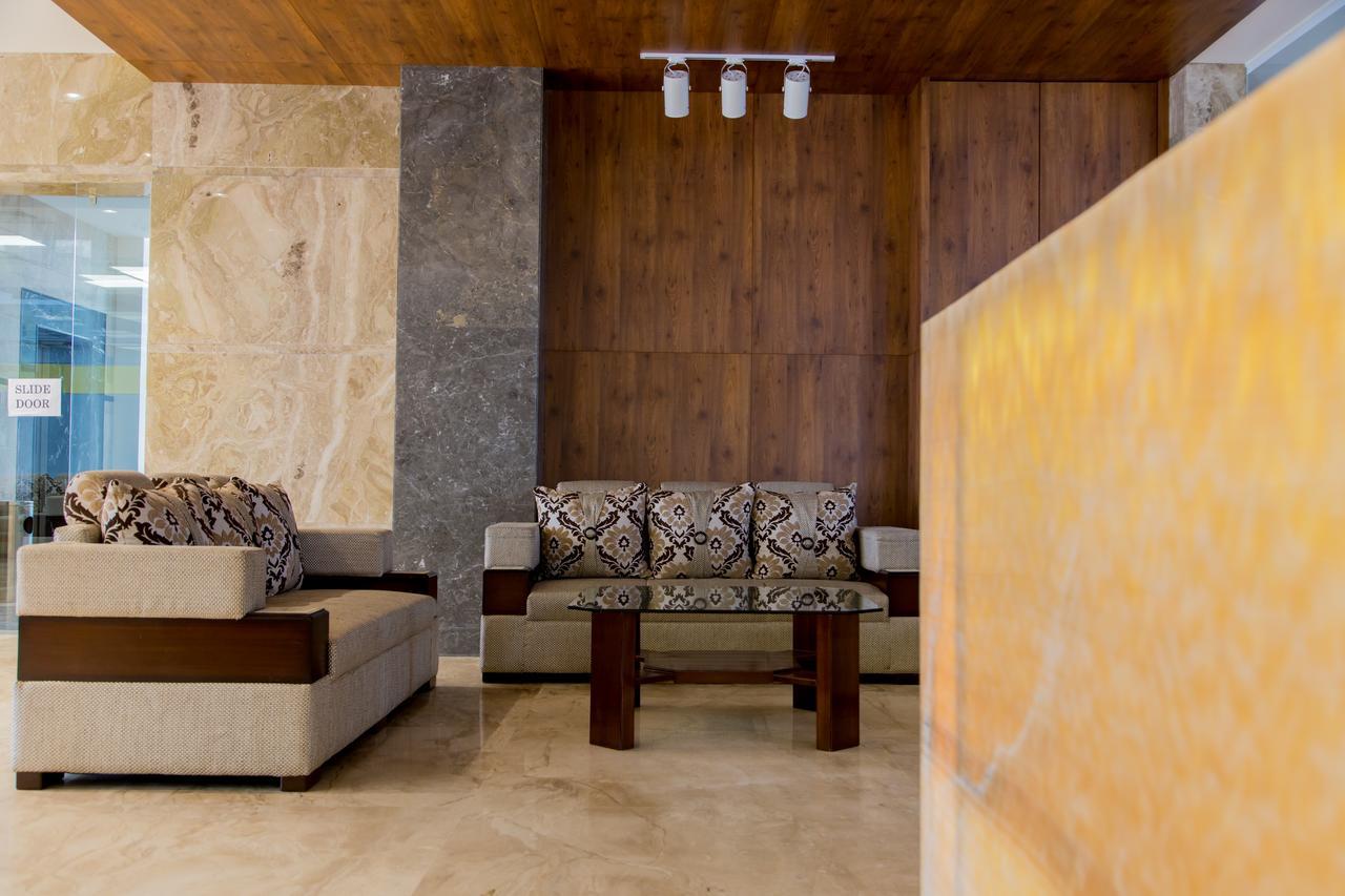 Hotel Hills Tirupattur Tiruppatur Extérieur photo