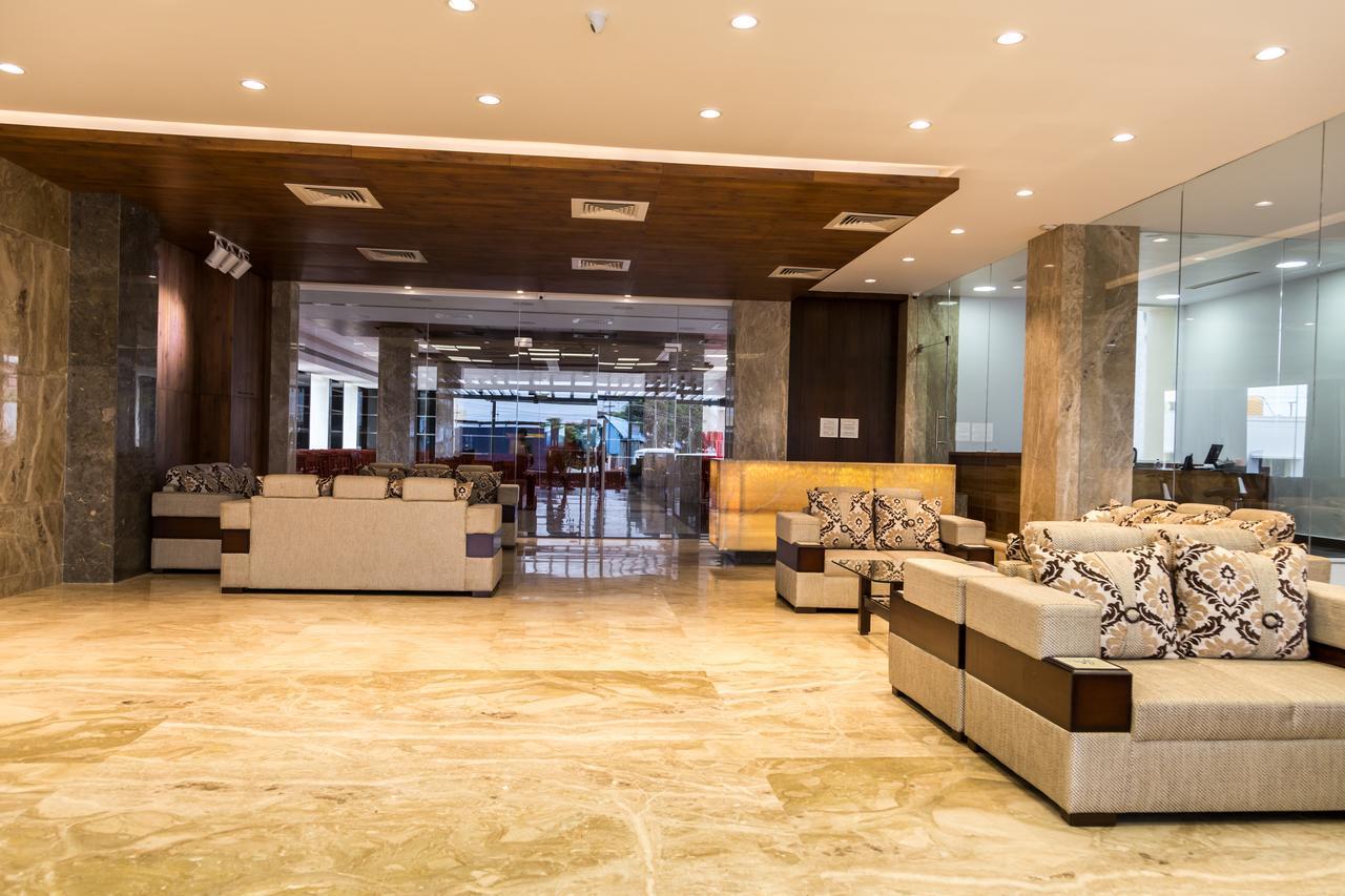 Hotel Hills Tirupattur Tiruppatur Extérieur photo