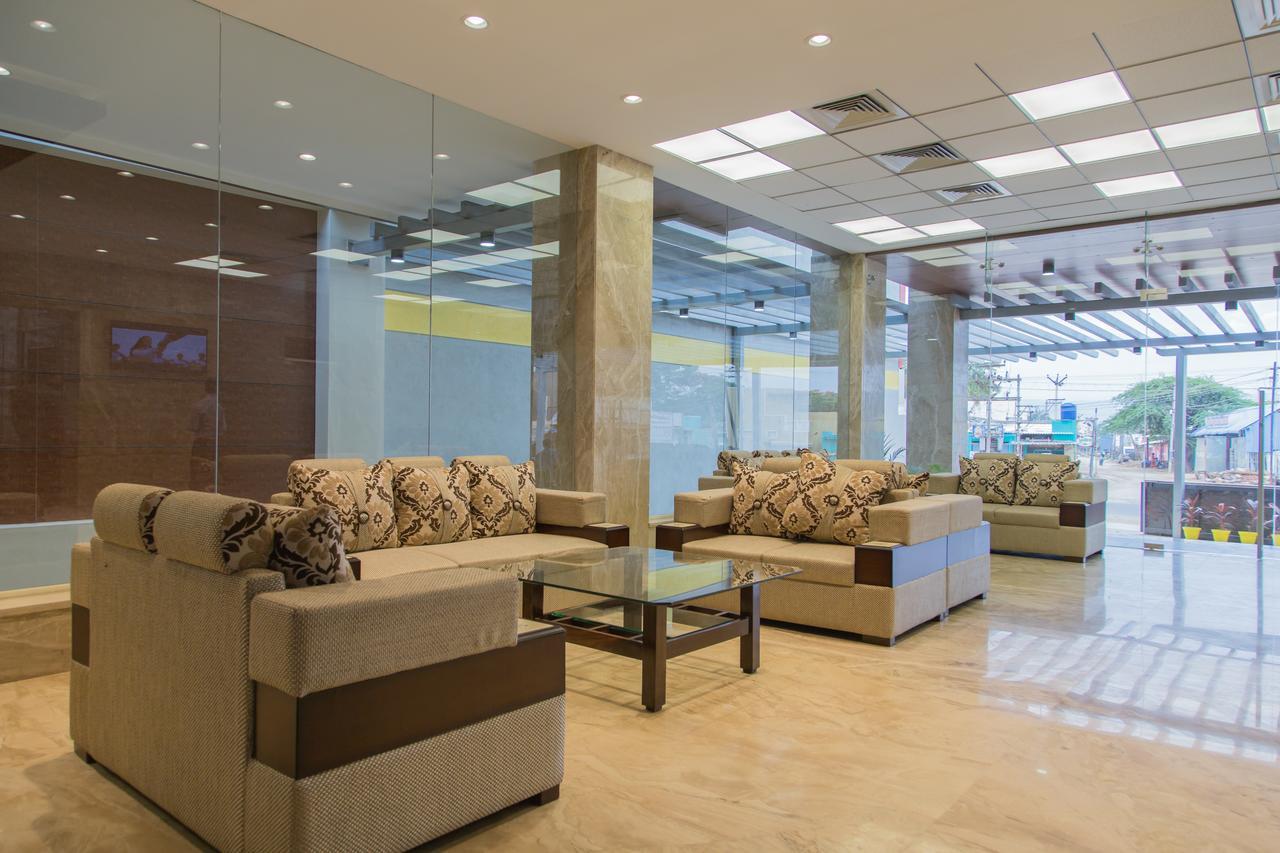 Hotel Hills Tirupattur Tiruppatur Extérieur photo