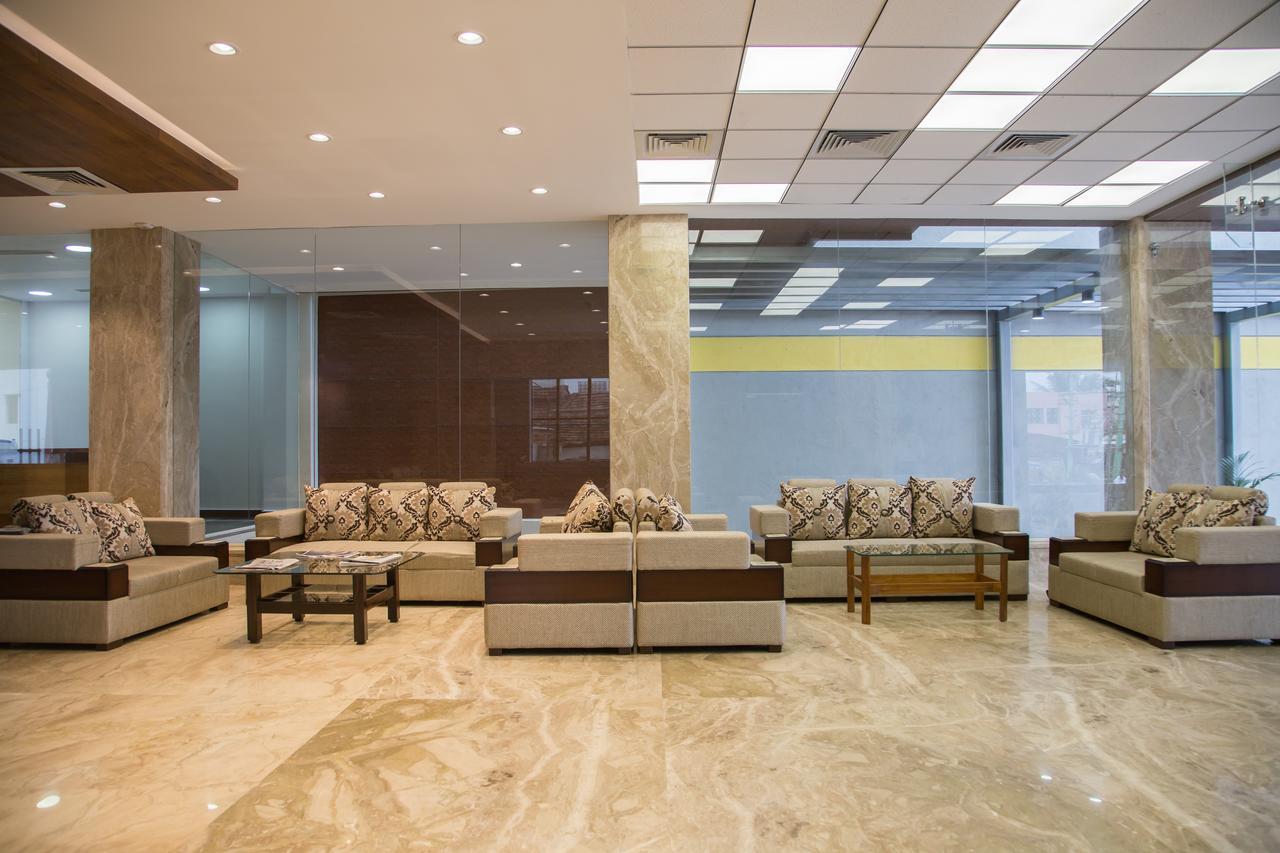 Hotel Hills Tirupattur Tiruppatur Extérieur photo